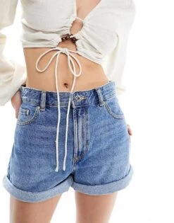 Pull&Bear Mid Rise Denim Mom Short In Mid Blue For Women