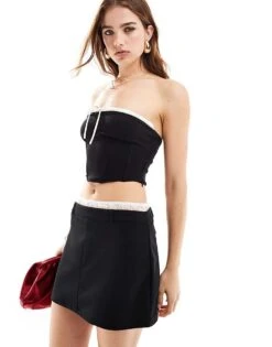Pull&Bear Contrast Lace Boxer Waistband Mini Skirt In Black For Women