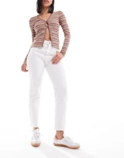 Pull&Bear Comfort Mom Jean In White For Women