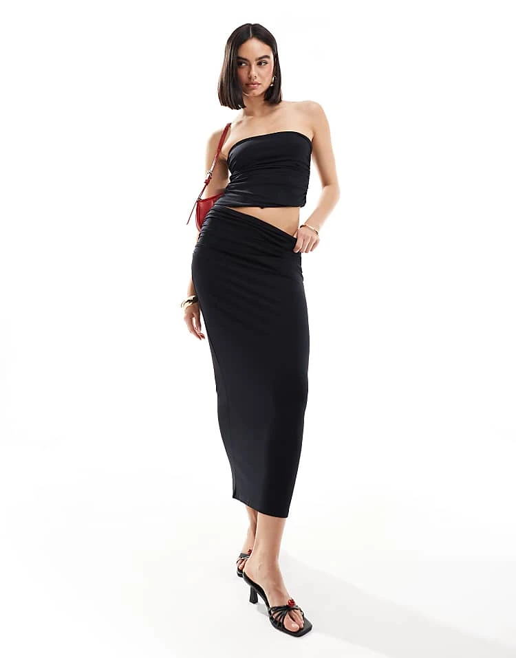 Pull&Bear Polyamide Second Skin Bandeau And Skirt Co-ord In Black - Image 3