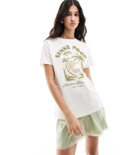 Pull&Bear Palm Tree Graphic Oversized Tee In Off White For Women