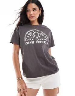 Pull&Bear 'Chase Sunsets' Graphic T-shirt In Washed Grey For Women