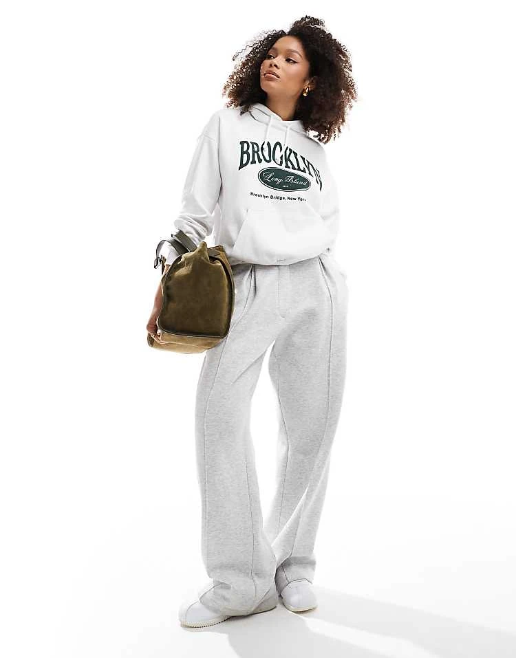 Pull&Bear New York Graphic Oversized Hoodie In White For Women - Image 3
