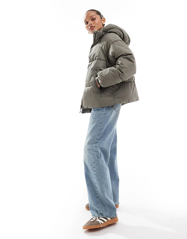 Pull&Bear Padded Puffer Jacket With Hood In Taupe Grey For Women - Image 2