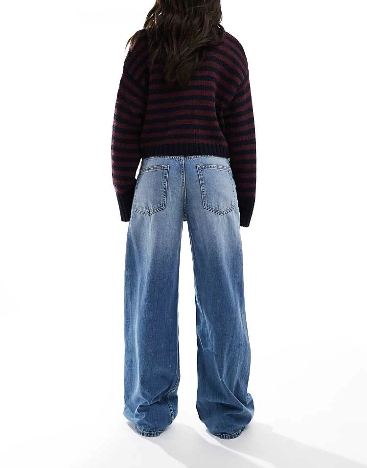 Pull&Bear Low Rise Oversized Baggy Jeans In Mid Blue For Women - Image 2