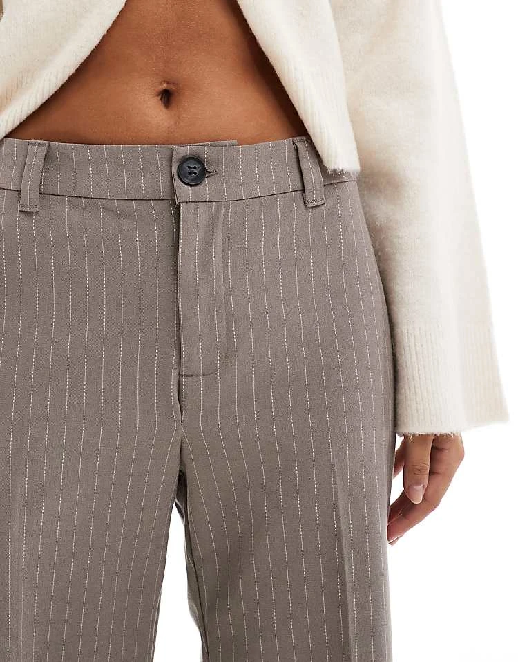 Pull&Bear High Waisted Tailored Trouser In Beige Stripe For Women - Image 4
