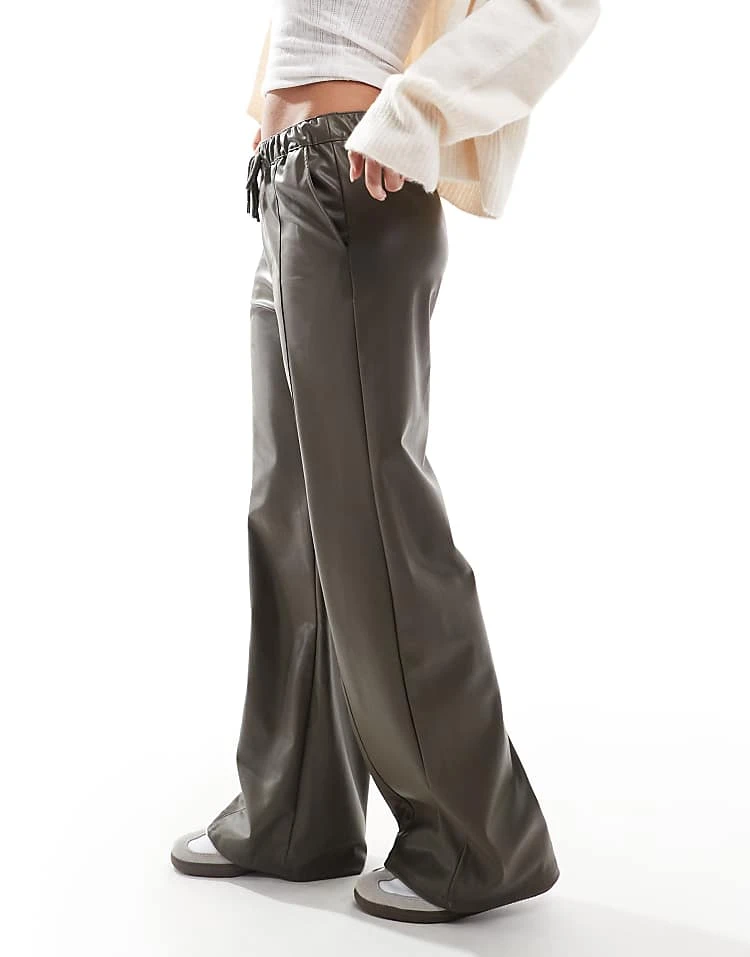 Pull&Bear Pull On Faux Leather Trouser In Grey For Women - Image 2