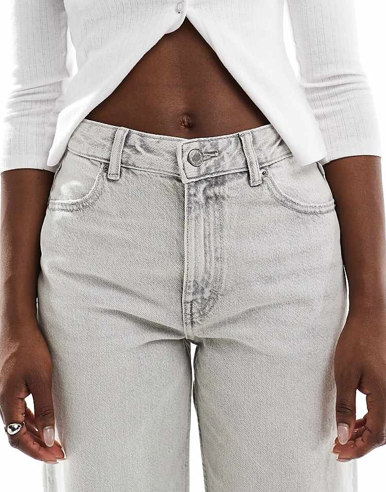 Pull&Bear High Rise Wide Leg Jean In Washed Light Grey For Women - Image 4