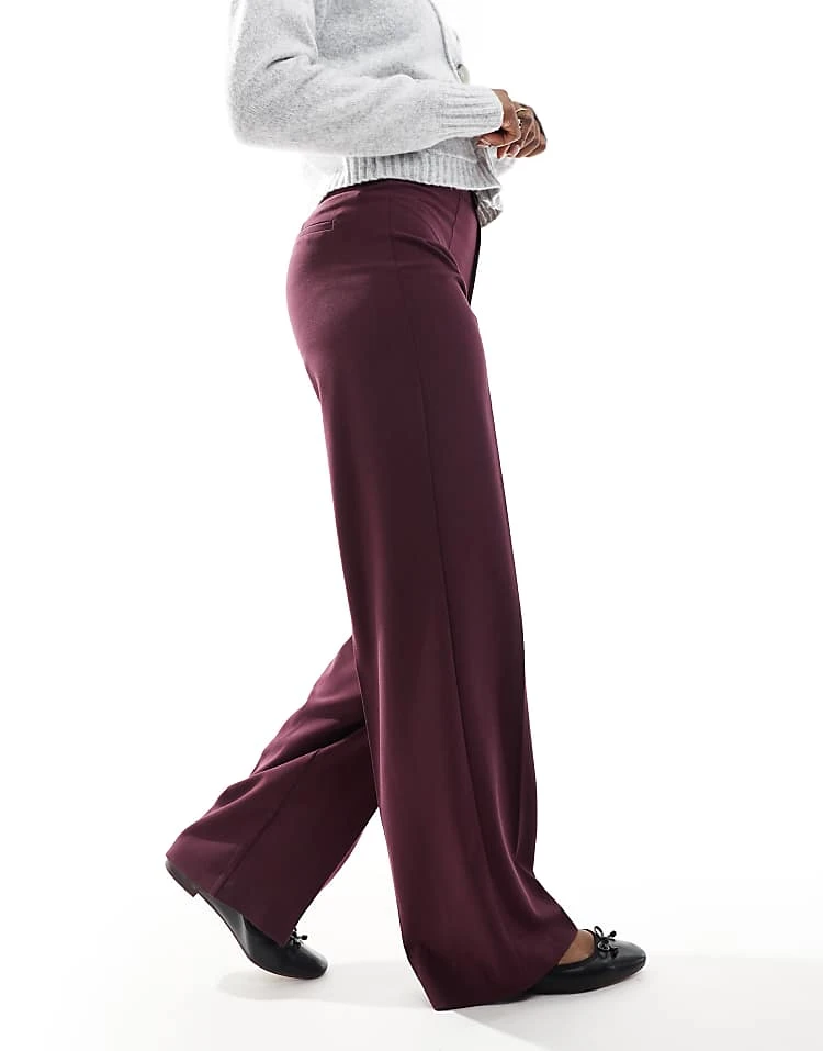 Pull&Bear High Waisted Wide Leg Tailored Trouser In Burgundy For Women - Image 3
