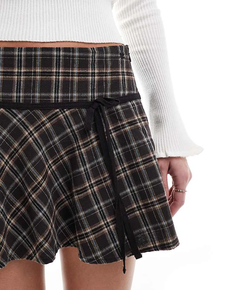 Pull&Bear Check Mini Skirt With Bow Detail In Brown For Women - Image 5