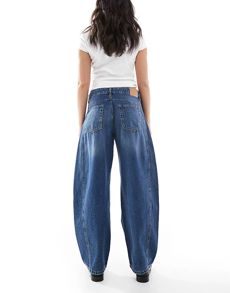Pull&Bear Barrel Leg Jean In Washed Dark Blue For Women - Image 2