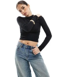 Pull&Bear High Neck Long Sleeved T-shirt In Black For Women