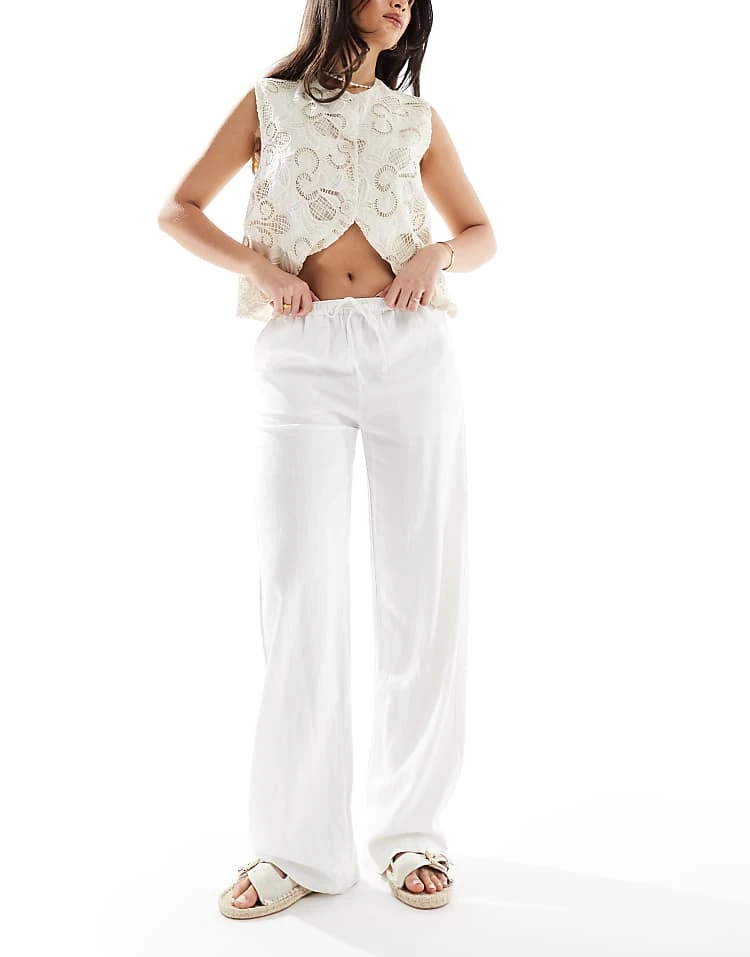 Pull&Bear High Waisted Linen Look Trousers In White For Women