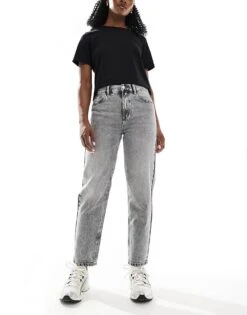 Pull&Bear High Rise Mom Jean In Washed Grey For Women