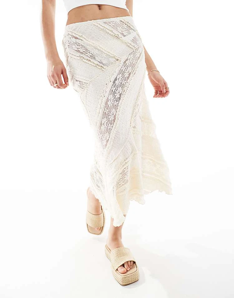Pull&Bear Lace Midi Skirt With Asymmetric Hem In White For Women - Image 3