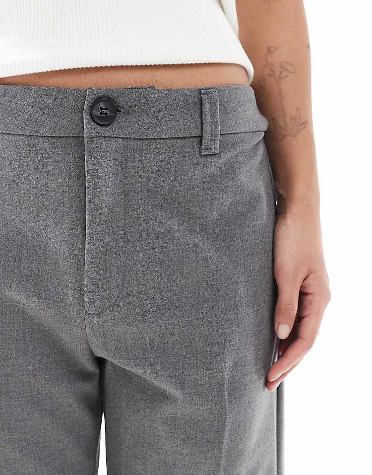 Pull&Bear Petite High Waisted Straight Leg Tailored Trouser In Grey For Women - Image 3
